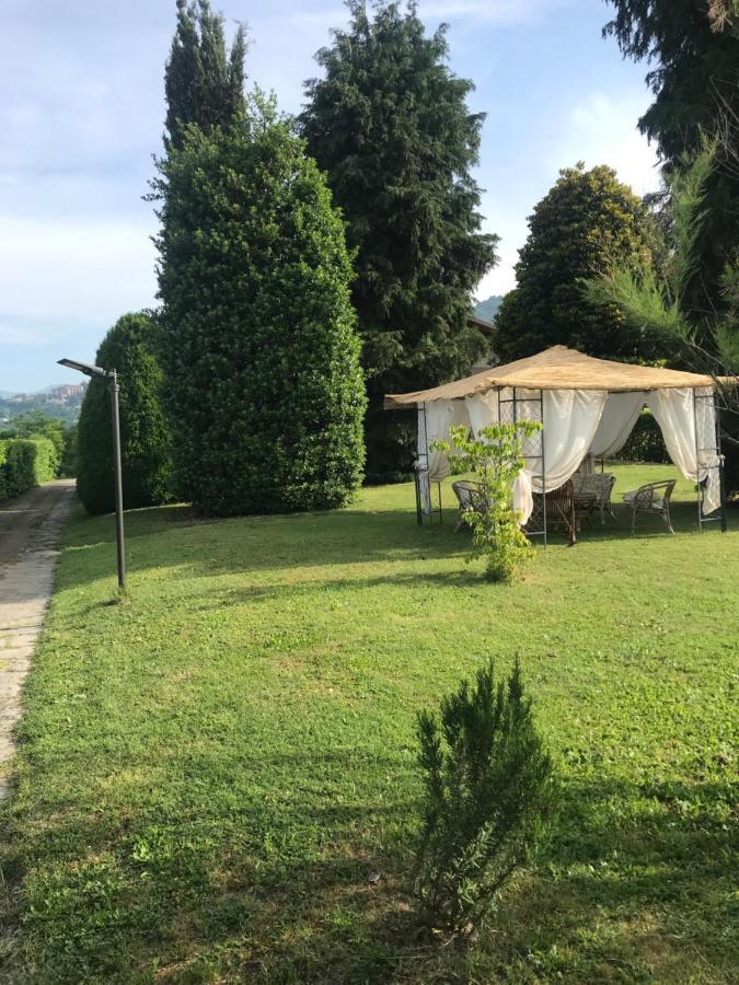 Appartamento Lussuoso 2 In Villa Riccardo Barga Exterior photo